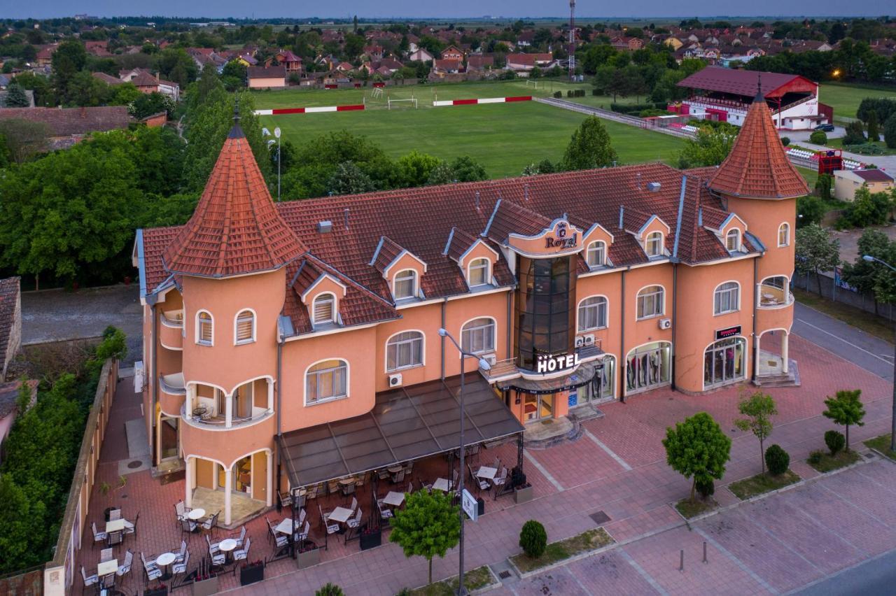 Garni Hotel Royal Crown Szabadka Kültér fotó