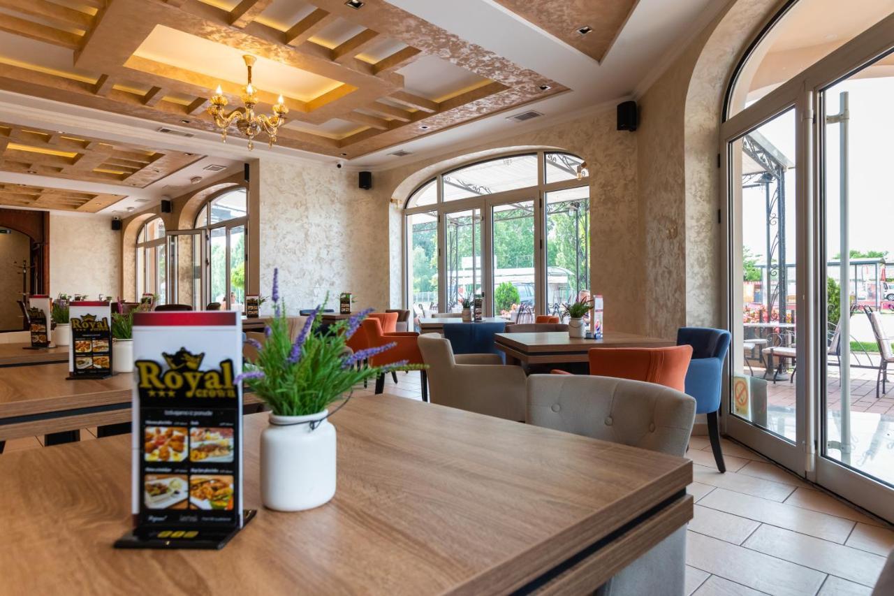 Garni Hotel Royal Crown Szabadka Kültér fotó