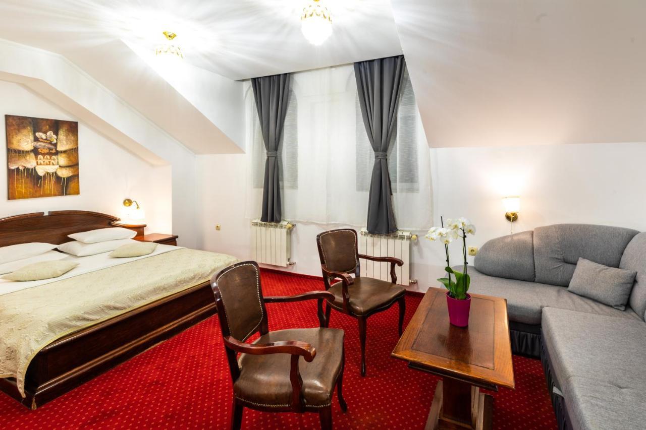 Garni Hotel Royal Crown Szabadka Kültér fotó