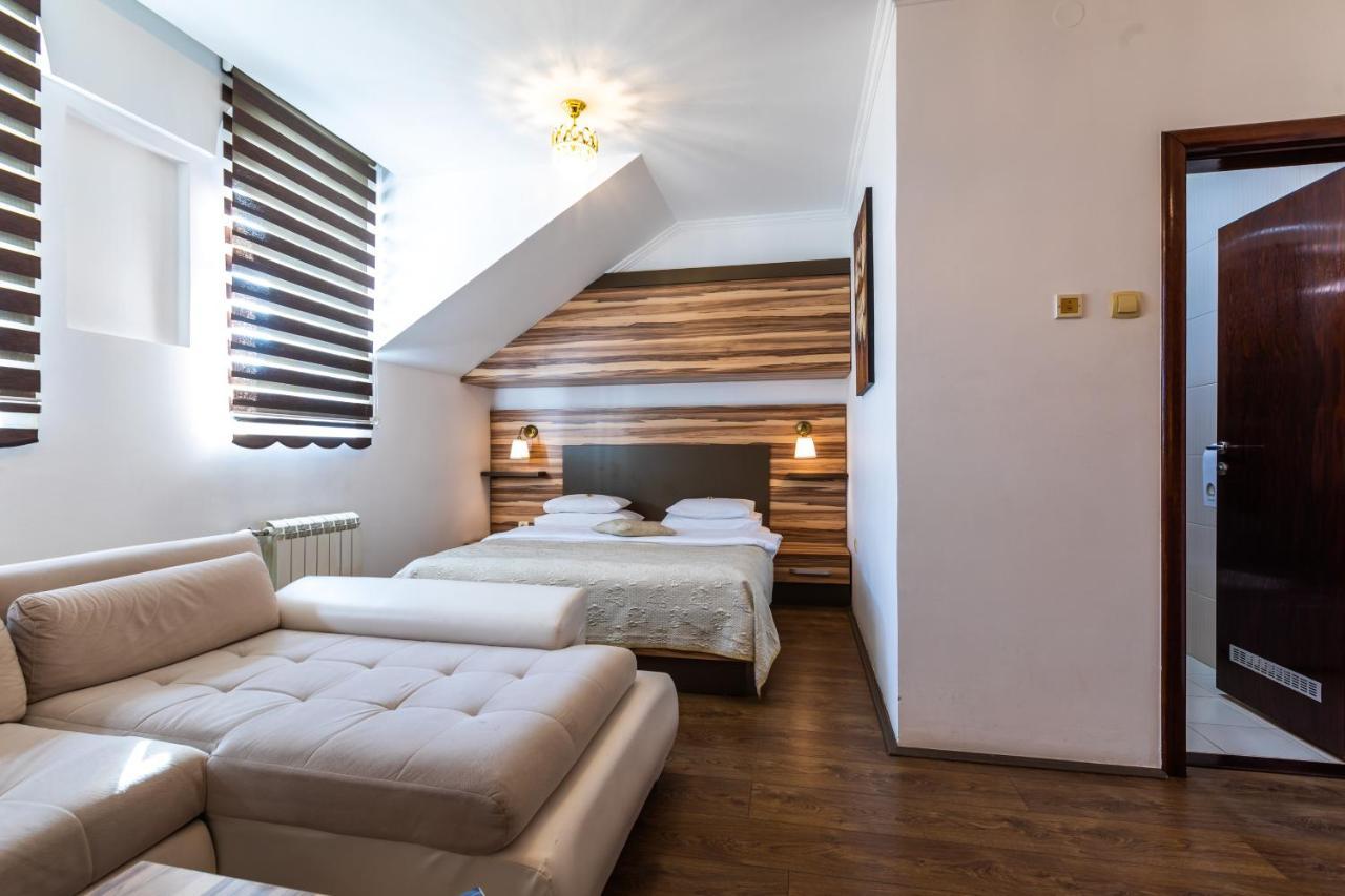 Garni Hotel Royal Crown Szabadka Kültér fotó